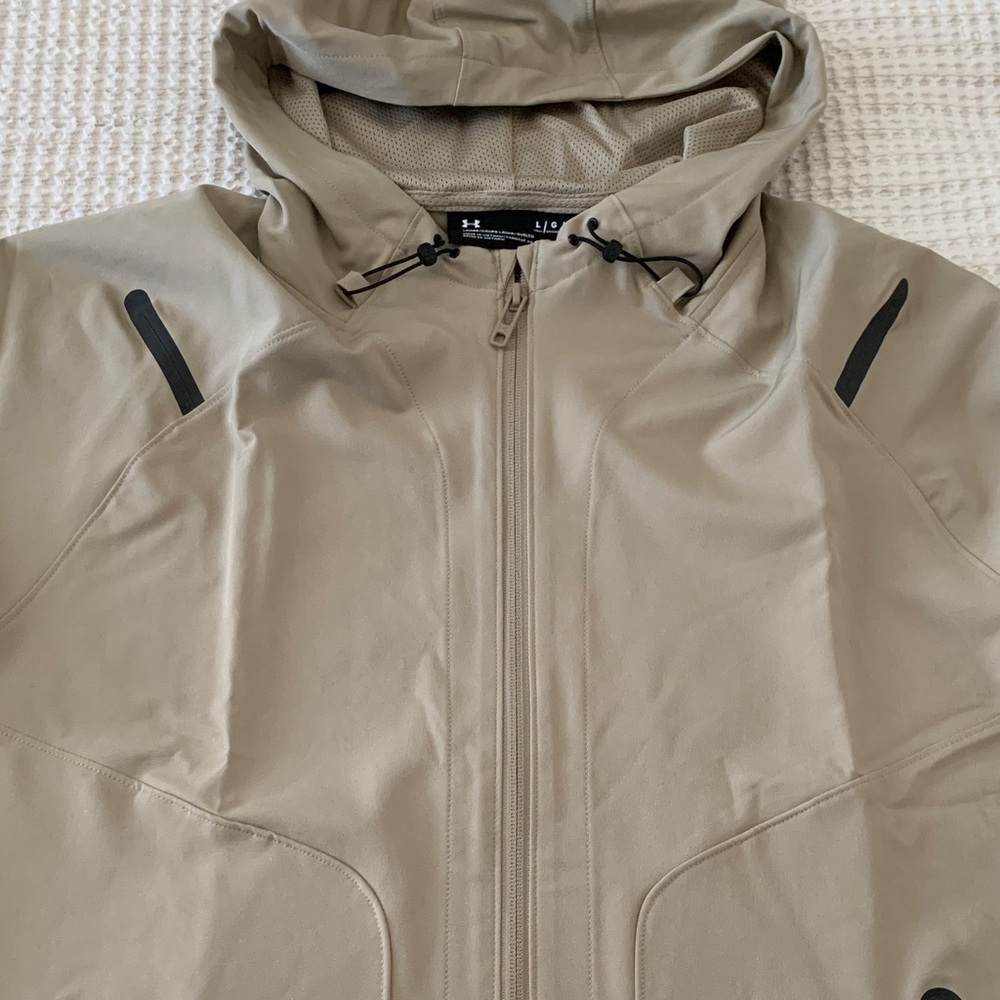 Under Armour Men's Beige Performance Jacket